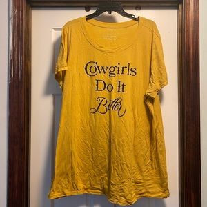 Torrid size 3 Cowgirls do it better T Shirt